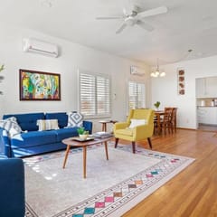 Light & Bright Spanish-Style Beauty, 3 min to Zoo!
