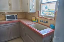 Adorable San Diego Guesthouse - Image 4