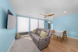 Amazing Views/ Beach House & Roof Top Deck/Parking - Image 5