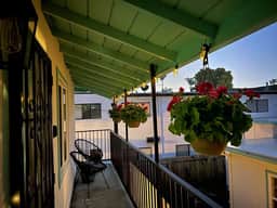 Kensington Retreat | Walk to Cafés & Dining - Image 4