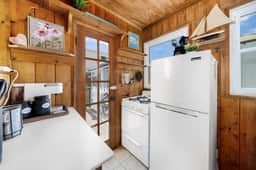 Sweet Escape, walk to beach, dog friendly - Image 3
