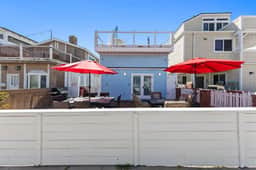 The Sandy Retreat - Steps to Sand | Parking - Image 3