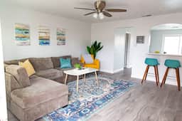 Cozy Coastal Townhome w/ Parking - Image 2