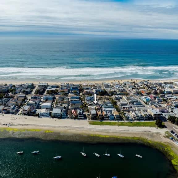 Lovely Mission Beach Retreat - Image 1