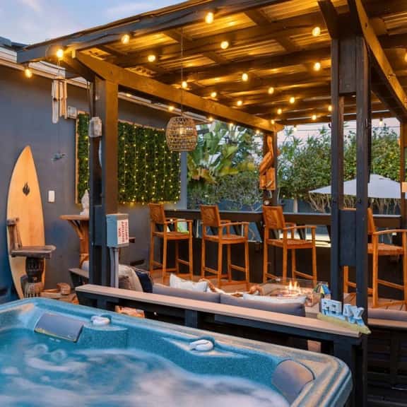 Tiki Hut - Hot Tub, Indoor-Outdoor Entertainment - Image 1
