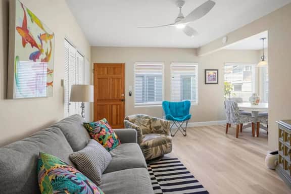 Ben's Beach Bungalow 4, Quaint & Beachy 1BR - Image 5
