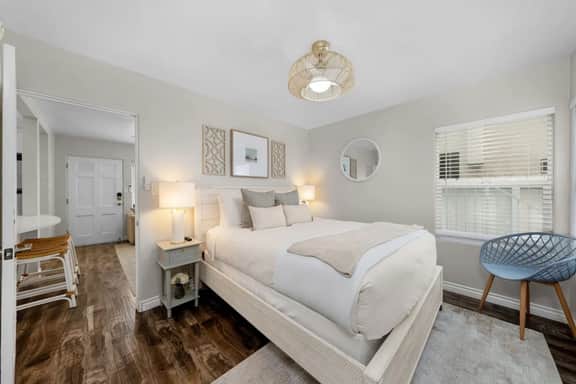 Relaxing Beach Cottage Retreat - Image 4