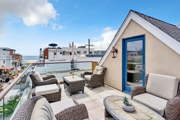 The Beach House at Mission Bay W/ Parking - Image 4
